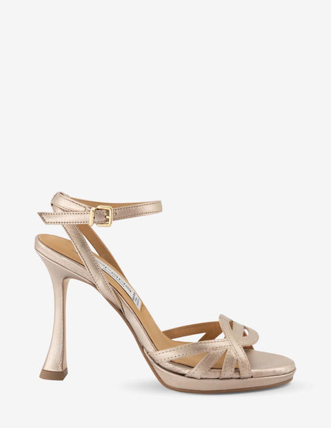 Sandalia de tacón alto en piel napa color dorado para mujer