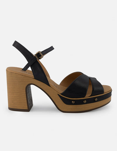Sandalia de piel color negro para mujer con plataforma tipo madera