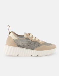 Tenis de piel para mujer color beige con detalles de ante