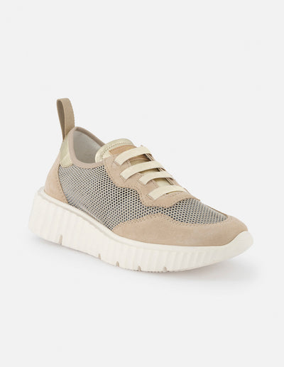 Tenis de piel para mujer color beige con detalles de ante