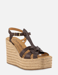 Sandalia de cuña en piel color marrón y rafia para mujer