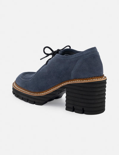 Wallabe de ante color azul para mujer con suela extraligera