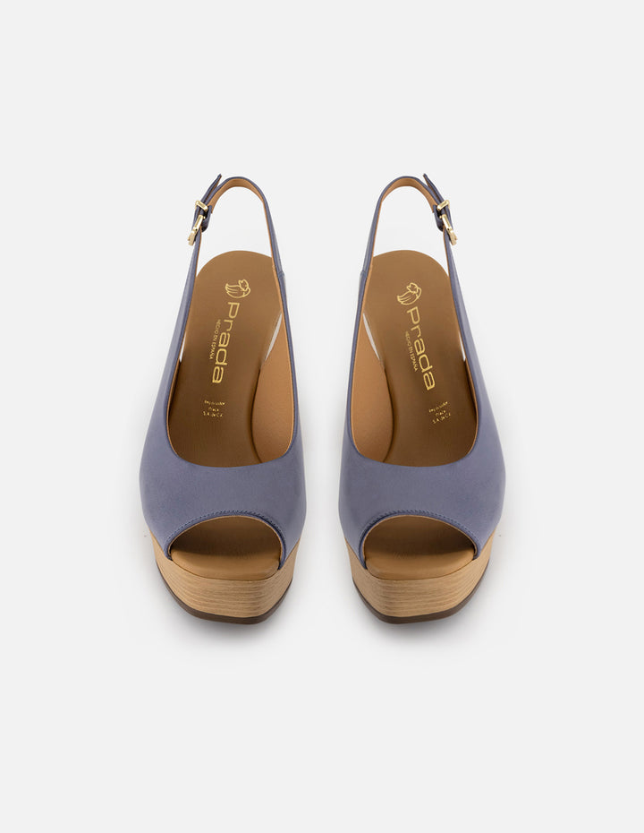 Sandalias de piel para mujer color azul con detalles dorados