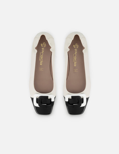 Balerina de piel para mujer bicolor con detalles en charol