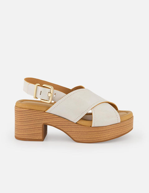 Sandalias blancas en piel para mujer con tacón madera
