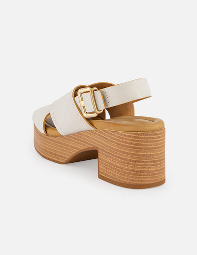 Sandalias blancas en piel para mujer con tacón madera