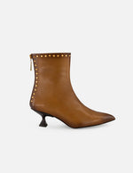 Botines color cuero piel de mujer adornos color dorado Pd