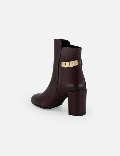 Botines vino piel de mujer adorno lateral color dorado Pd