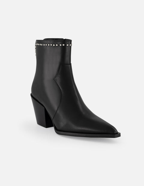 Botines negros piel de mujer adornos color plata tacón pequeño
