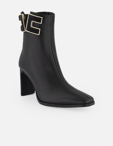 Botines negro piel para mujer con herrajes en pelo