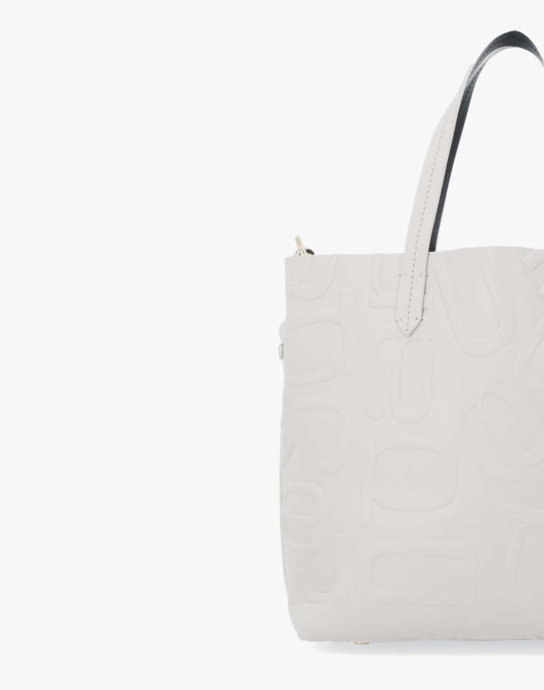 Bolso tipo tote mediano en piel grabada de letras descompuestas Prada