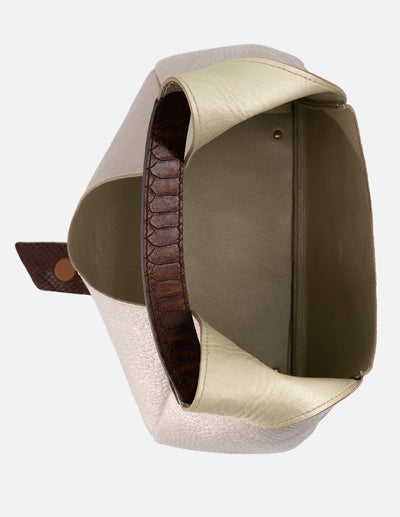 Bolso de hombro en piel bombeada para mujer color dorado con grabado tipo serpiente
