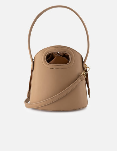 Bolso bucket de piel vegana para mujer color cuero y detalles en piel