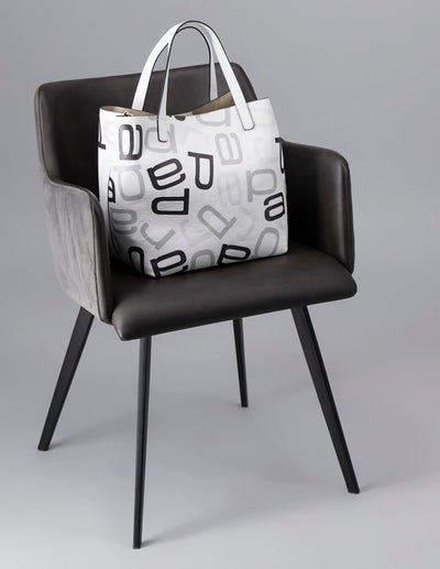 Bolso shopper de piel grabado en color blanco para mujer con correa ajustable