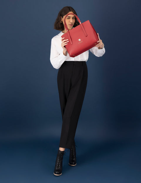 Bolso de hombro color rojo de piel bombeada para  mujer con grabado tipo coco