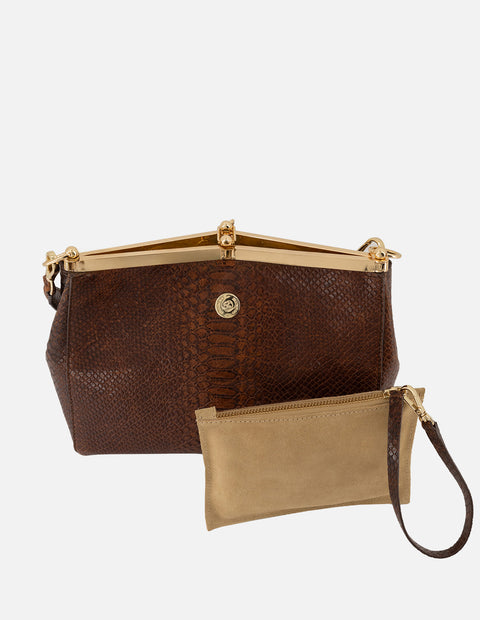 Bolso de hombro color café de piel para mujer con grabado tipo serpiente