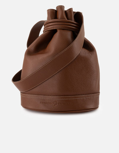 Bolso bucket de piel para mujer color cuero tipo saco