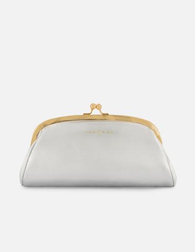 Clutch color plata piel de mujer cadena dorada