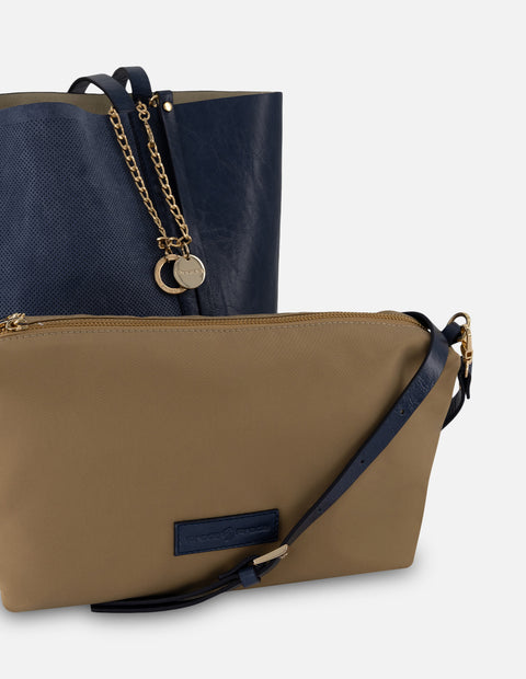 Tote azul piel ante para mujer con panel frontal perforado