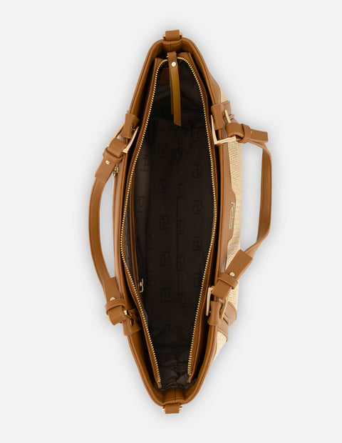 Bolso de hombro café en rafia para mujer con tejido tono beige
