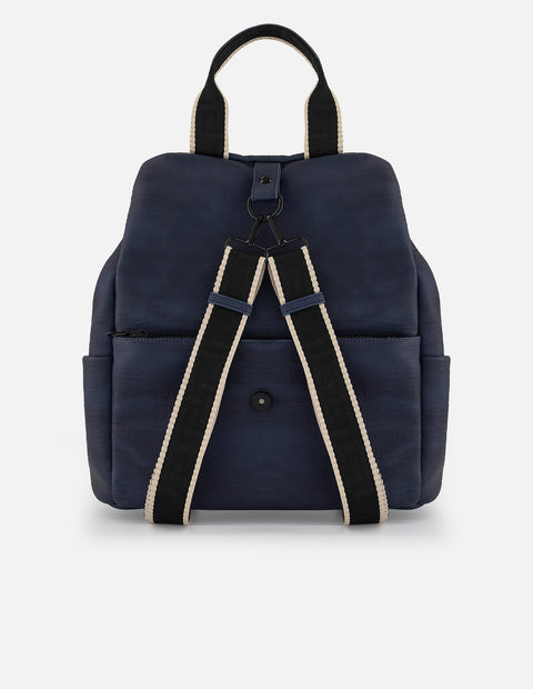 Mochila azul para hombre con diseño multifuncional