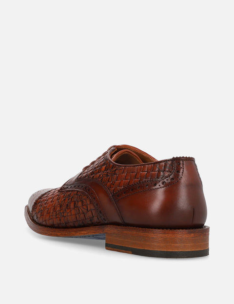 Blucher en piel tejida floral color caoba