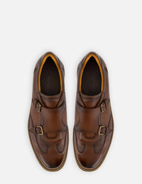 Monk de piel napa color cuero con picado para hombre