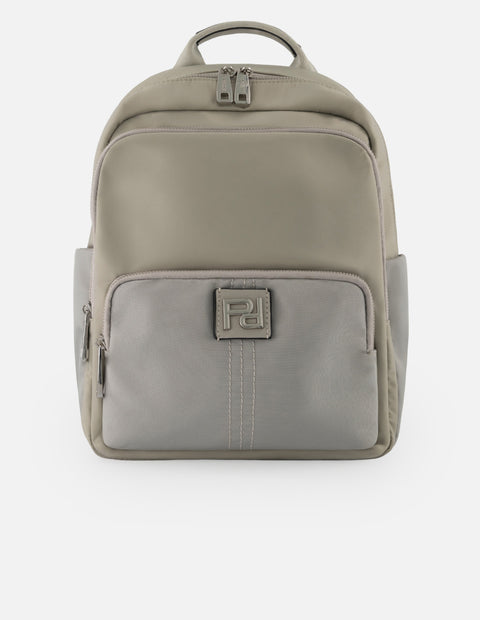 Mochila gris nylon para mujer con 3 compartimentos