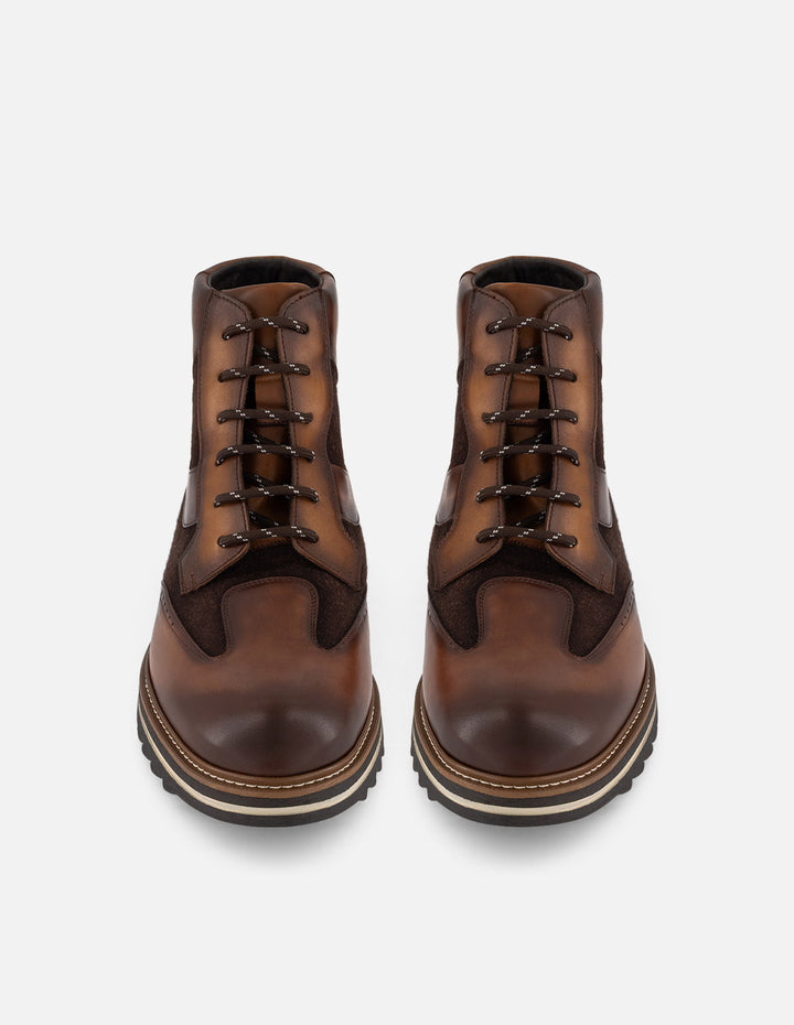 Botines color cafe piel para hombre con combinación de materiales