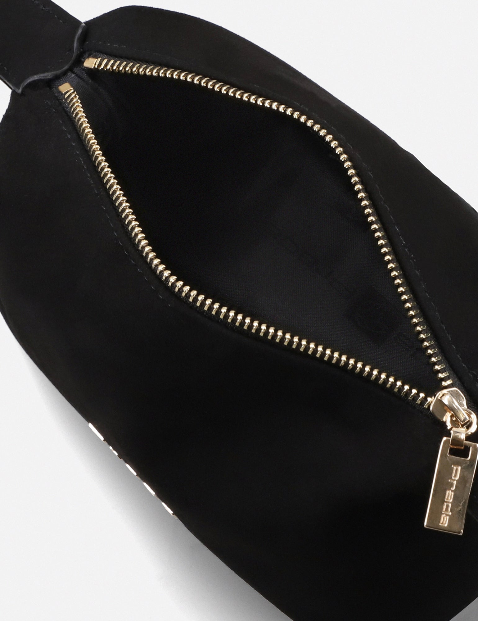 Bolso clutch en Ante color negro