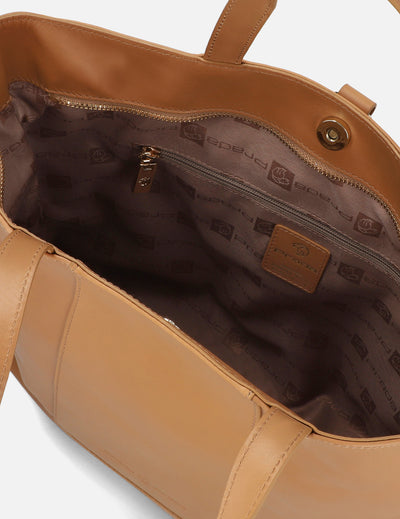 Bolso de hombro con amarre multiposiciones color cuero