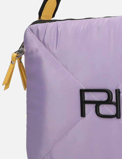 Porta laptop bandolera en nylon capitonado color lila