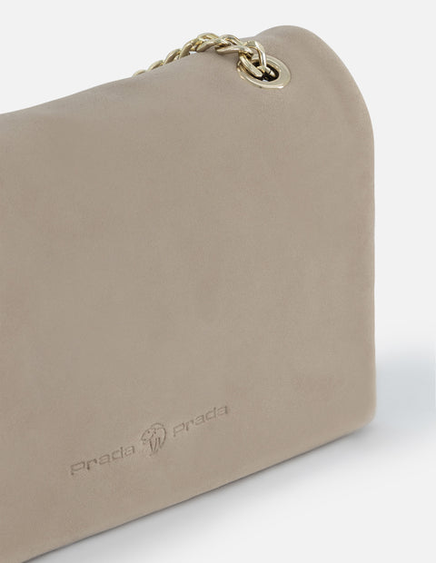 Bolso bandolera de piel ante color beige para mujer