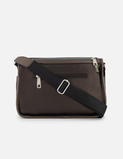 Bandolera en textil color caoba para mujer con detalle Pd