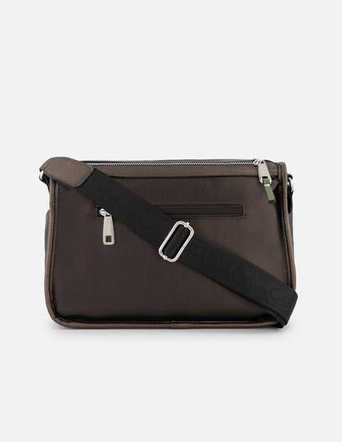 Bandolera en textil color caoba para mujer con detalle Pd