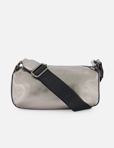 Bolso bandolera de textil metalizado color plateado para mujer con detalles en piel