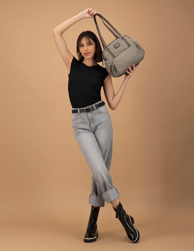 Bolso bowling de nylon color beige para mujer