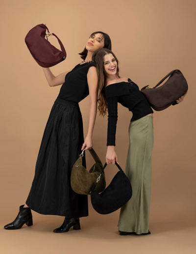 Bolso hobo de textil color negro para mujer con correa en charol