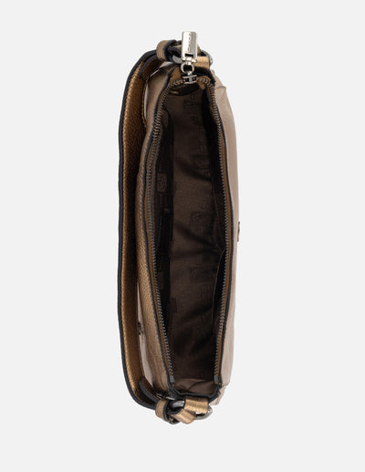 Bolso de hombro de piel metalizada color dorado para mujer