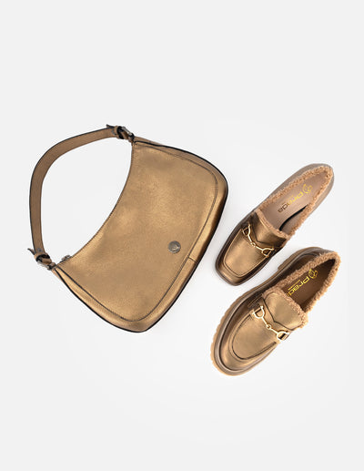 Bolso de hombro de piel metalizada color dorado para mujer