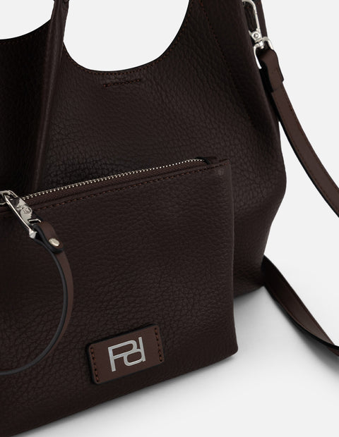 Bolso de mano de piel vegana para mujer color marrón  con detalle Pd