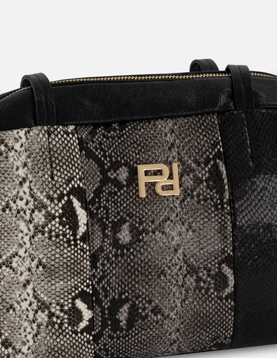 Bolso de hombro negro piel vegana con grabado tipo serpiente