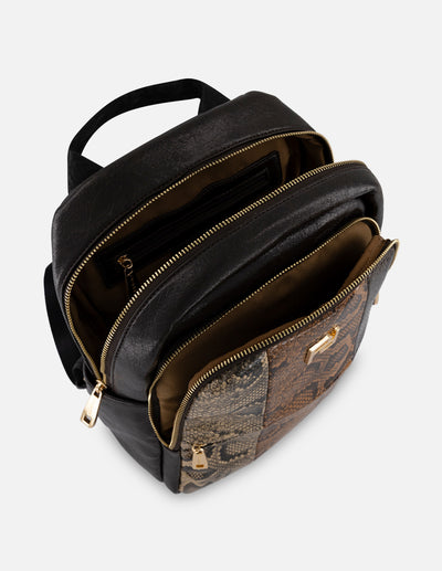 Mochila café piel vegana tipo serpiente para mujer con grabado