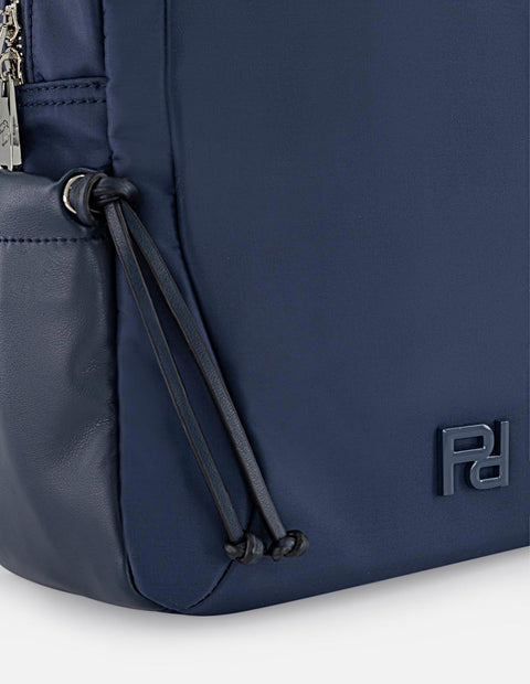 Mochila azul en nylon y piel vegana para mujer