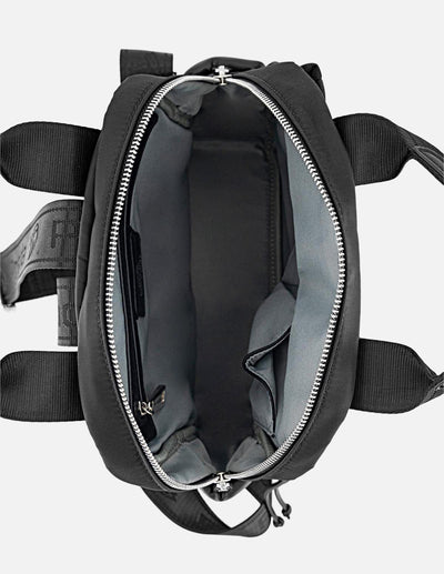 Mochila negra en nylon y piel vegana para mujer