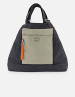 Maleta negra con adorno naranja y contraste de colores para mujer