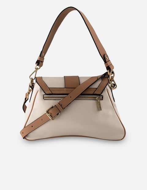 Bolso satchel asimétrico color nude para mujer con herrajes dorados