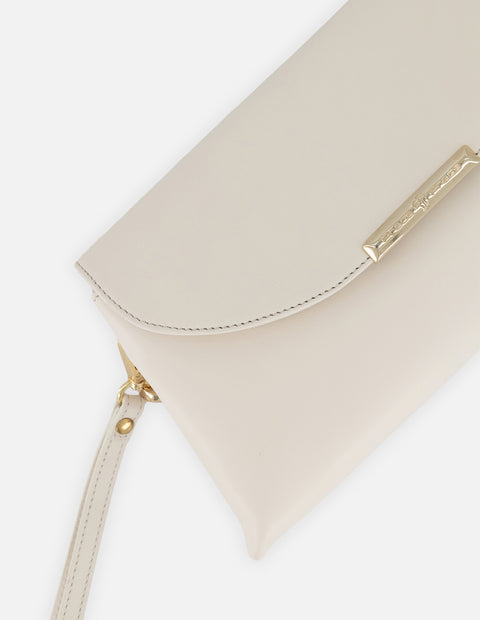 Clutch de piel color blanco para mujer