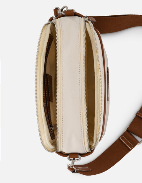 Bandolera blanca en nylon con aplicaciones decorativas