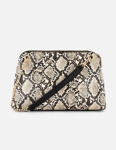 Bandolera blanca tipo serpiente con cadena doble y detalle metálico para mujer